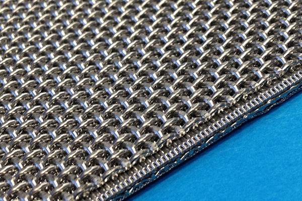 What is sintered mesh?