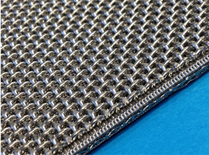 Filtration Mechanism and Characteristics of Stainless Steel Sintered Mesh